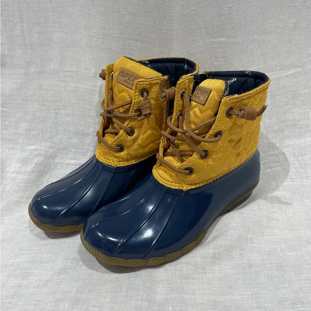 Sperry Saltwater Duck / Rain Boots Size 6.5 Yellow Quilted & Navy